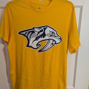 Nashville Predators Yellow Adidas Creator Tee Embellished Ladies sz M NHL Hockey